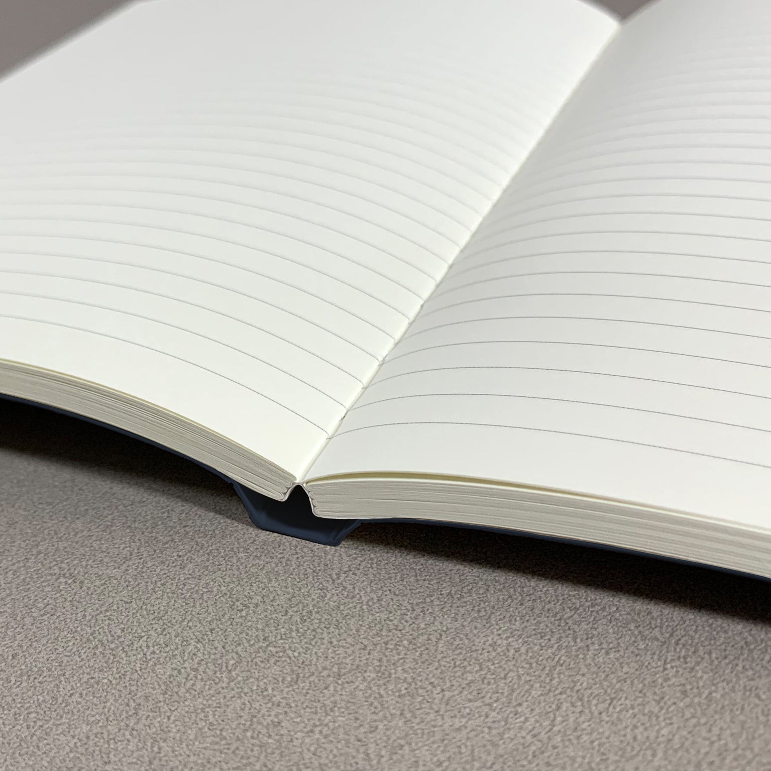 A5 Layflat Softcover Notebook - Navy Linen - Matere Studio